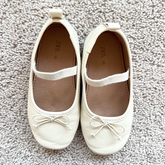 Zara Toddler Girl Leather Ballet Flats - Picture 2 of 4